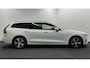 Volvo V60 2.0 B3 Momentum Advantage TREKHAAK CARPLAY NAVI ADAPTIEF CRUISE CAMERA.