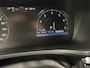 Volvo V60 2.0 B3 Momentum Advantage TREKHAAK CARPLAY NAVI ADAPTIEF CRUISE CAMERA.