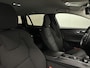 Volvo V60 2.0 B3 Momentum Advantage TREKHAAK CARPLAY NAVI ADAPTIEF CRUISE CAMERA.