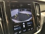 Volvo V60 2.0 B3 Momentum Advantage TREKHAAK CARPLAY NAVI ADAPTIEF CRUISE CAMERA.