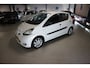 Toyota Aygo 1.0-12V Access / AIRCO / 5 / DRS ? WHITE ! ! !