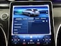 Mercedes-Benz C-klasse 300 e AMG Line | Trekhaak | 360 graden camera | Night | Panoramadak | Digital Light | Memory stoelen |