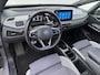 Volkswagen ID.3 Pro 58 kWh | Pano Dak | Head-up Display | Warmtepomp | Camera | Side Assist | ACC | Elek. Stoelen | Stuur-/Stoelverwarming | Matrix LED | 20'' |