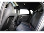 Audi A3 Sportback 40 TFSI e 204PK S Edition | Panoramadak | 18 Inch | Matrix | Achteruitrijcamera |