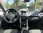 Peugeot 207 SW 1.6 VTi XS Auto met een automaat en panorama dak en digitale airco en cruise controle