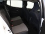 Dacia Sandero Stepway TCe 100pk ECO-G Extreme | Trekhaak | Achteruitrijcamera | Navigatie | Voorstoelen Verwarmd |