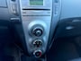 Toyota Yaris 1.3 VVTi Sol