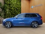 Volvo XC90 2.0 T8 Twin Engine AWD R-Design | Luchtvering | Trekhaak | Pano | HUD | Memory | 22" Velgen