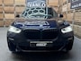 BMW X5 XDrive45e High Executive, Pano, 20"LM, Adptieve Cruise, HuD, Harman Kardon, Luchtvering, Stoel-Stuur en Achterbank verw.