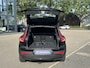 Volvo XC40 Recharge Plus 70 kWh VAN: € 32.900- VOOR: € 30.877,- UW HERFSTVOORDEEL: € 2.023-| SOH 92%| ADAPTIVE CRUISE| ELEK. ACHTERKLEP| STOEL + STUURVERWARMING| DODE HOEK SENSOR|