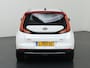 Kia e-Soul ExecutiveLine 64 kWh | SOH 97% | Harman/Kardon Audio | Head Up display | Adaptieve Cruise Control | Stoelverwarming | Navigatie | Achteruitrijcamera | Apple Carplay