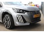 Peugeot e-208 EV GT 51 kWh | Fase 3 laden | SOH 96% | Luxe stoelen | Massage | Stoelverwarming | Navigatie | Camera voor + achter |