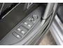 Peugeot e-208 EV GT 51 kWh | Fase 3 laden | SOH 96% | Luxe stoelen | Massage | Stoelverwarming | Navigatie | Camera voor + achter |