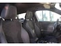 Peugeot e-2008 EV GT Pack 50 kWh | Fase 3 laden | SOH 92% | Navigatie | Camera | 18 Inch lichtmetaal | Alcantara | Full LED | 62.000km |