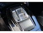 Peugeot e-2008 EV GT Pack 50 kWh | Fase 3 laden | SOH 92% | Navigatie | Camera | 18 Inch lichtmetaal | Alcantara | Full LED | 62.000km |