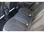 Peugeot e-2008 EV GT Pack 50 kWh | Fase 3 laden | SOH 92% | Navigatie | Camera | 18 Inch lichtmetaal | Alcantara | Full LED | 62.000km |