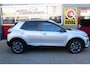 Kia Stonic 1.0 T-GDi Sports Edition O.a: PDC, Camera, DAB, Navi, Airco, Cruise, Etc. All-in prijs!