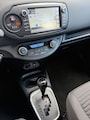Toyota Yaris 1.5 Hybrid Bi-Tone AUT / Camera, Navi, Bluetooth, LM velgen