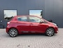 Toyota Yaris 1.5 Hybrid Bi-Tone AUT / Camera, Navi, Bluetooth, LM velgen