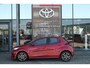 Toyota Yaris 1.5 VVT-i TeamNL Handgeschakeld | Apple Carplay & Android Auto | Smart Entry met startknop | 16” lichtmetalen velgen ‘machined’ | 7” digital dashboard ‘binocular’ | Portierinleg ‘felt’ | Ramen, elek