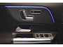 Mercedes-Benz EQA 250 Business Solution AMG 67 kWh | Pano | Sfeerverlichting |