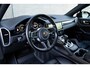 Porsche Cayenne 3.0 | 1ste eigenaar | Sport Chrono | Panorama Dak | Elektrische Trekhaak | 360' Camera | Leder | Head-Up |