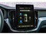 Volvo XC60 2.0 T8 Plug-in hybrid AWD Ultra Dark Exec. Ed. | Luchtvering | 22 Inch | Bowers & Wilkins Audio | Stoelverwarming + Ventilatie + Massage | Head Up | 360 Camera | Getint Glas | Schuif -/ Kanteldak |