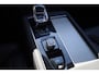 Volvo XC90 2.0 T8 Plug-in hybrid AWD Ultra Black Edition 7-Pers. | PANO | 360° | B&W | LUCHTVERING | STOELMASSAGE | STOELVENT. | STOEL- EN STUURVERW. | TREKHAAK