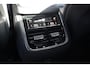 Volvo XC90 2.0 T8 Plug-in hybrid AWD Ultra Black Edition 7-Pers. | PANO | 360° | B&W | LUCHTVERING | STOELMASSAGE | STOELVENT. | STOEL- EN STUURVERW. | TREKHAAK