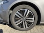 Mercedes-Benz A-klasse 250 e Business Line 17"/Panoramadak/Adaptieve cruise/Dodehoek/Stoelverwarming/LED/PDC v+a/Apple Carplay & Android Auto