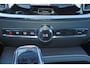 Volvo V60 T6 Recharge AWD Plus Dark - IntelliSafe Assist & Surround - 360º Camera - Harman/Kardon audio - Verwarmde voorstoelen, stuur & achterbank - Parkeersensoren voor & achter - Elektr. bedienb. voorstoelen met geheugen - Inklapbare trekhaak - 18' LMV