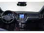 Volvo V60 T6 Recharge AWD Plus Dark - IntelliSafe Assist & Surround - 360º Camera - Harman/Kardon audio - Verwarmde voorstoelen, stuur & achterbank - Parkeersensoren voor & achter - Elektr. bedienb. voorstoelen met geheugen - Inklapbare trekhaak - 18' LMV