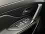 Peugeot 308 SW Plug-in Hybrid 225 GT | Automaat | Panoramadak | AGR Comfort Stoelen | Zeer luxe!