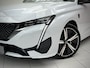 Peugeot 308 SW Plug-in Hybrid 225 GT | Automaat | Panoramadak | AGR Comfort Stoelen | Zeer luxe!