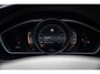 Volvo V40 Cross Country 2.0 T3 Momentum (150pk) LED Standkachel Flamenco