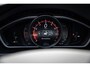 Volvo V40 Cross Country 2.0 T3 Momentum (150pk) LED Standkachel Flamenco