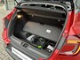 Renault Captur 1.6 E-Tech Plug-In Hybrid 160 Intens | Trekhaak Afn. | All Seasons | Adaptive cruise control (ACC) | Dodehoek | Groot Scherm | Camera | Navigatie | Climate Control | Apple CarPlay/Android Auto