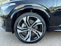 Volvo XC90 2.0 T8 Recharge AWD Ultra Dark | SOH 95% | Massage | Luchtvering | Alcantara | Trekhaak | BTW