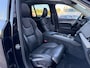 Volvo XC90 2.0 T8 Recharge AWD Ultra Dark | SOH 95% | Massage | Luchtvering | Alcantara | Trekhaak | BTW
