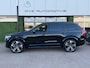 Volvo XC90 2.0 T8 Recharge AWD Ultra Dark | SOH 95% | Massage | Luchtvering | Alcantara | Trekhaak | BTW