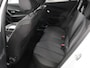 Peugeot 2008 1.2 Hybrid 136 pk Automaat Allure Navigatie Apple Carplay/Android Auto Climate Control Dab Led Parkeer sensoren Cruise Control Stoelverwarming