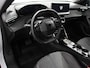 Peugeot 2008 1.2 Hybrid 136 pk Automaat Allure Navigatie Apple Carplay/Android Auto Climate Control Dab Led Parkeer sensoren Cruise Control Stoelverwarming