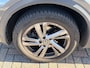 Volkswagen T-Roc 1.5 TSI R-Line / AUTOMAAT/ APP-CONNECT/ PARK.SENSOR.V+A/ CAMERA/ ACC/ STUUR+STOELVERWARM./ DODEHOEK/ ELEK.ACHTERKLEP/ KEYLESS/ DIGITAL DASH/ RIJ-MODI/ IQ.LIGHT/ NAVI/ DAB/ CLIMA/ 17'' LMV