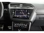 Volkswagen Tiguan 1.5 TSI 150pk DSG R-Line Business+ Trekhaak Camera Keyless Stoelverwarming Panoramadak Navigatie