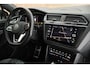 Volkswagen Tiguan 1.5 TSI 150pk DSG R-Line Business+ Trekhaak Camera Keyless Stoelverwarming Panoramadak Navigatie