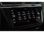 Volkswagen Tiguan 1.5 TSI 150pk DSG R-Line Business+ Trekhaak Camera Keyless Stoelverwarming Panoramadak Navigatie