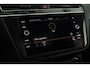 Volkswagen Tiguan 1.5 TSI 150pk DSG R-Line Business+ Trekhaak Camera Keyless Stoelverwarming Panoramadak Navigatie