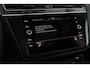 Volkswagen Tiguan 1.5 TSI 150pk DSG R-Line Business+ Trekhaak Camera Keyless Stoelverwarming Panoramadak Navigatie