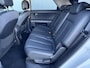 Hyundai Ioniq 5 Lounge 84 kWh / SOH 97,3% / CCS snelladen / Head Up Display / Warmtepomp / Trekgewicht 1600 kg / Elektrische achterklep / Stuur- Stoel & Achterbank verwarming / Rondomzicht camera / Bose Audio Systeem / Adaptief cruise control /