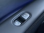 Hyundai Ioniq 5 Lounge 84 kWh / SOH 97,3% / CCS snelladen / Head Up Display / Warmtepomp / Trekgewicht 1600 kg / Elektrische achterklep / Stuur- Stoel & Achterbank verwarming / Rondomzicht camera / Bose Audio Systeem / Adaptief cruise control /